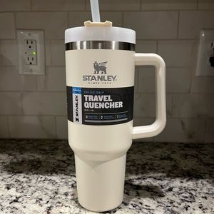 40 ounce Stanley tumbler, cream